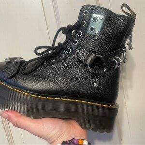 (NEVER WORN) Dr. Marten’s Jayden Hardware Platform boots